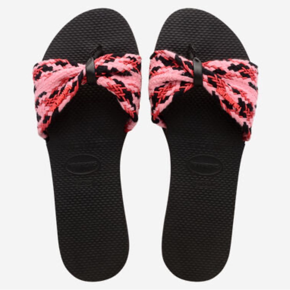 Havaianas You St. Tropez Black and Pink flip flops Sandals. SZ. 9/10. NWT